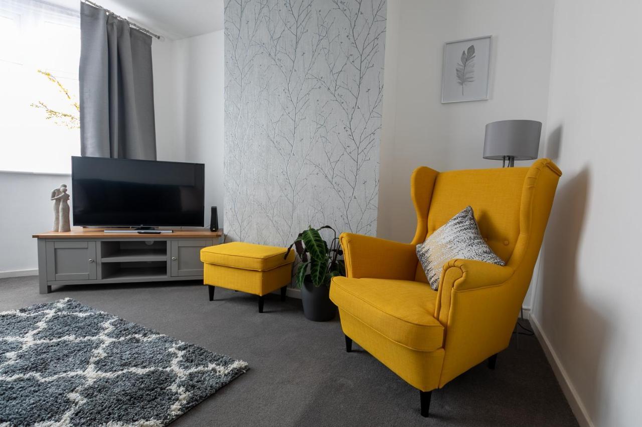 Ludlow Drive 3 Bed Contractor Family Town House In Melton Mowbray Exterior foto